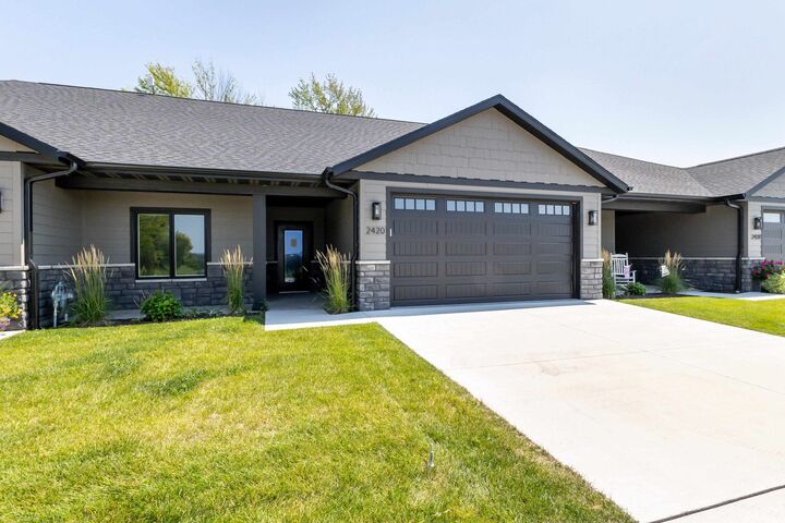 Property Photo:  2420 Rolling Creek Lane  IA 52003 