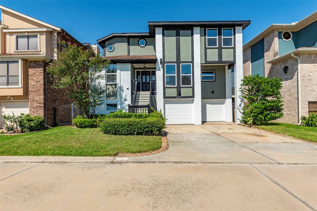 Property Photo:  2013 Harbour Drive  TX 77058 