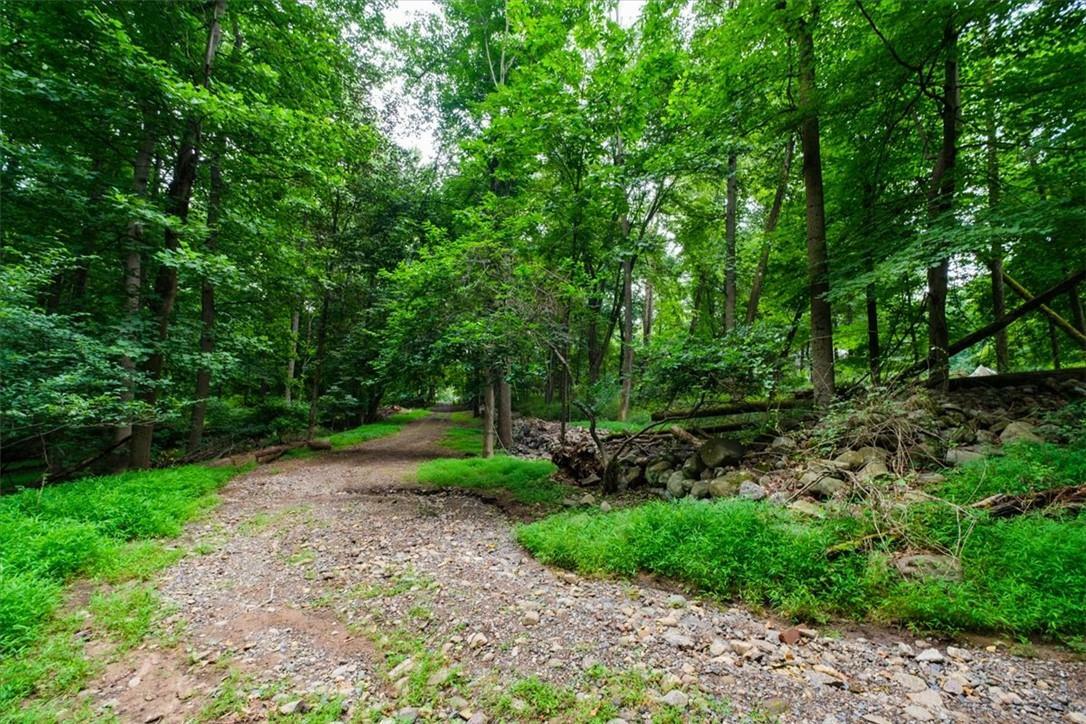 Property Photo:  14 Farm Lane  NY 10901 