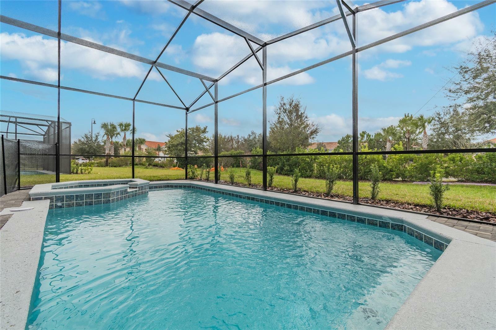 Property Photo:  7311 Oakmoss Loop  FL 33837 