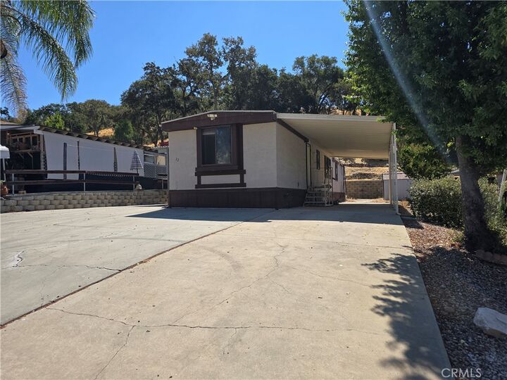 Property Photo: 4124 Longview Lane CA 93446