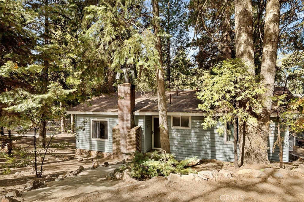 Property Photo:  31634 Valley View Drive  CA 92382 