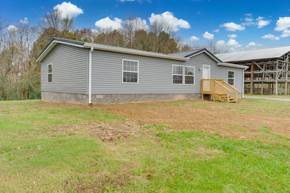 Property Photo:  270 Cave Hollow Rd  TN 37083 