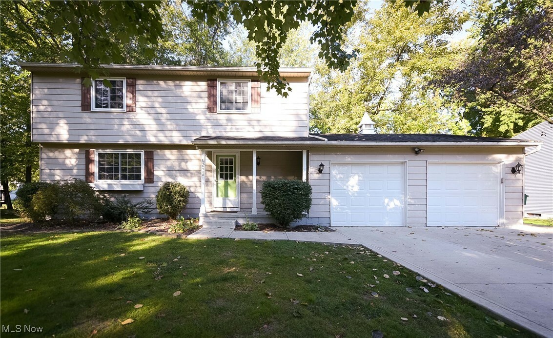 Property Photo:  6914 Traymore Court  OH 44060 