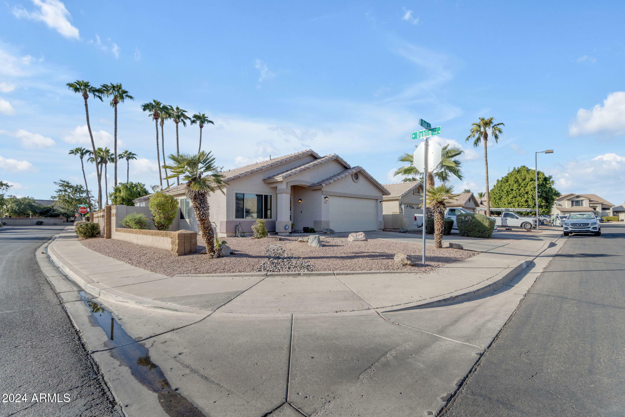 Property Photo:  1658 S Oak Street  AZ 85233 