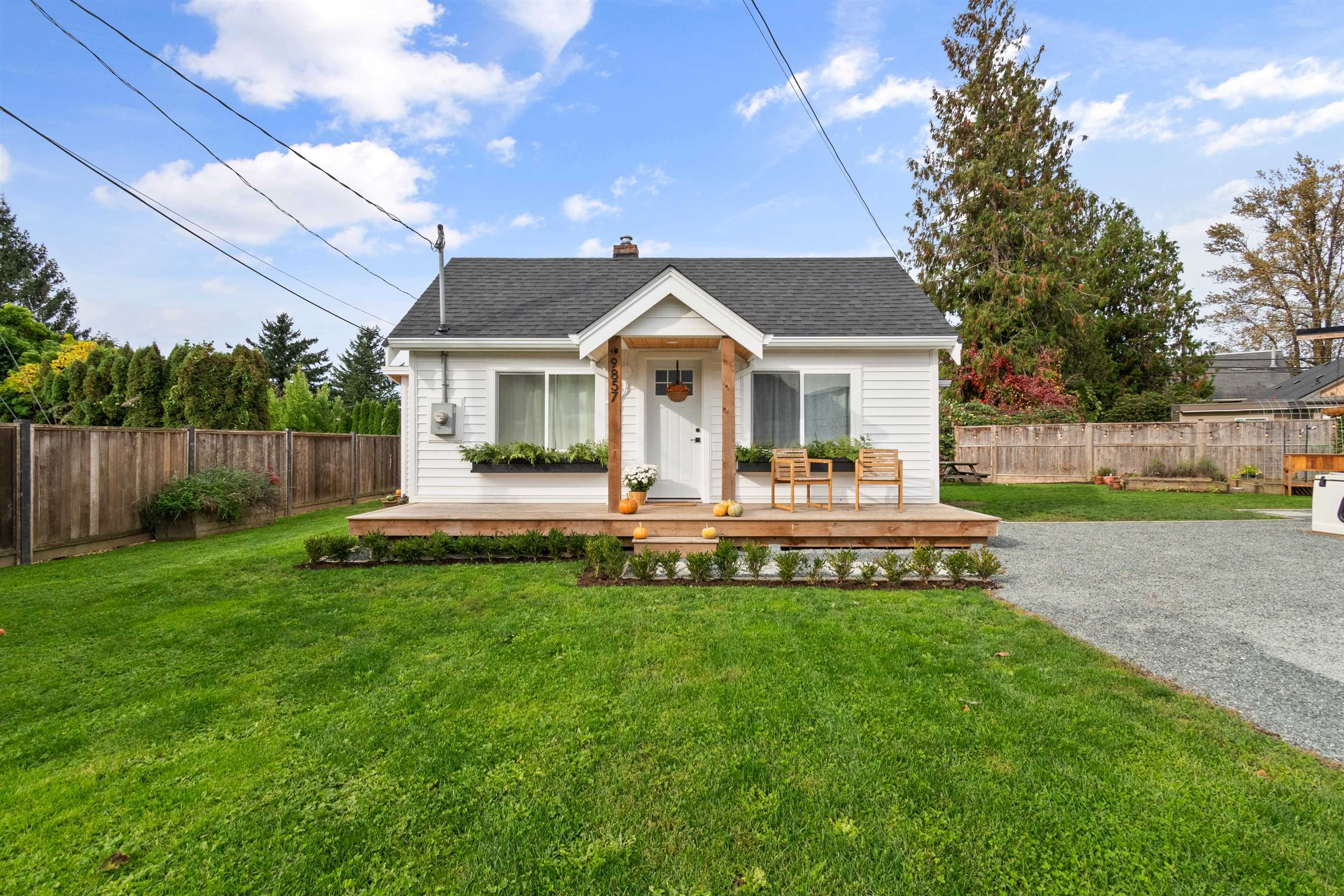 9857 Munro Avenue  Rosedale BC V0X 1X0 photo