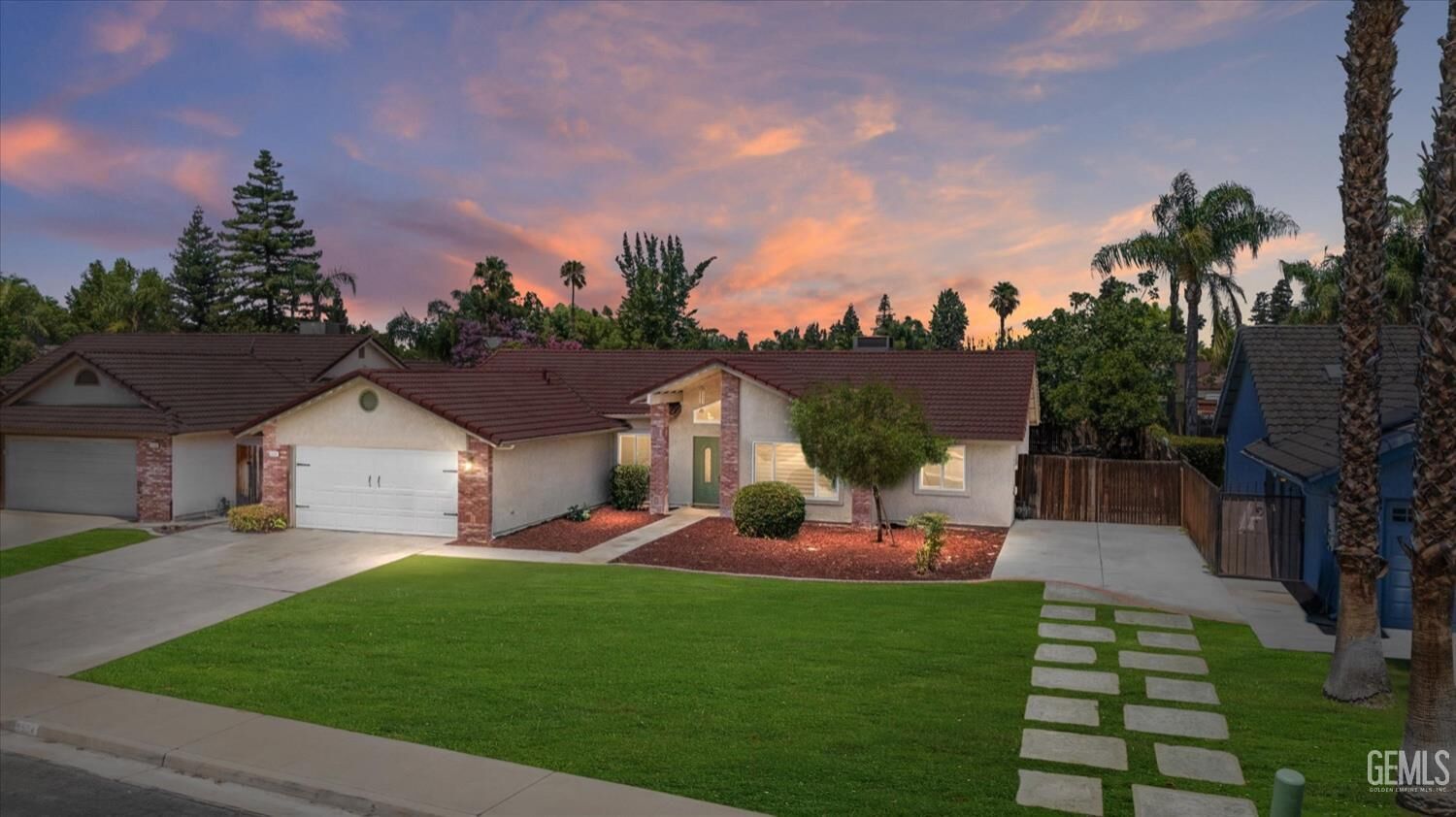 Property Photo:  9504 Eagle Oak Road  CA 93311 