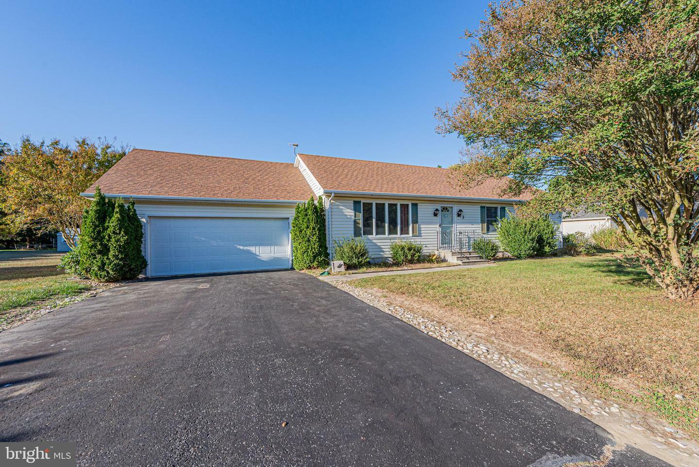 Property Photo: 3 Love Creek Drive DE 19958