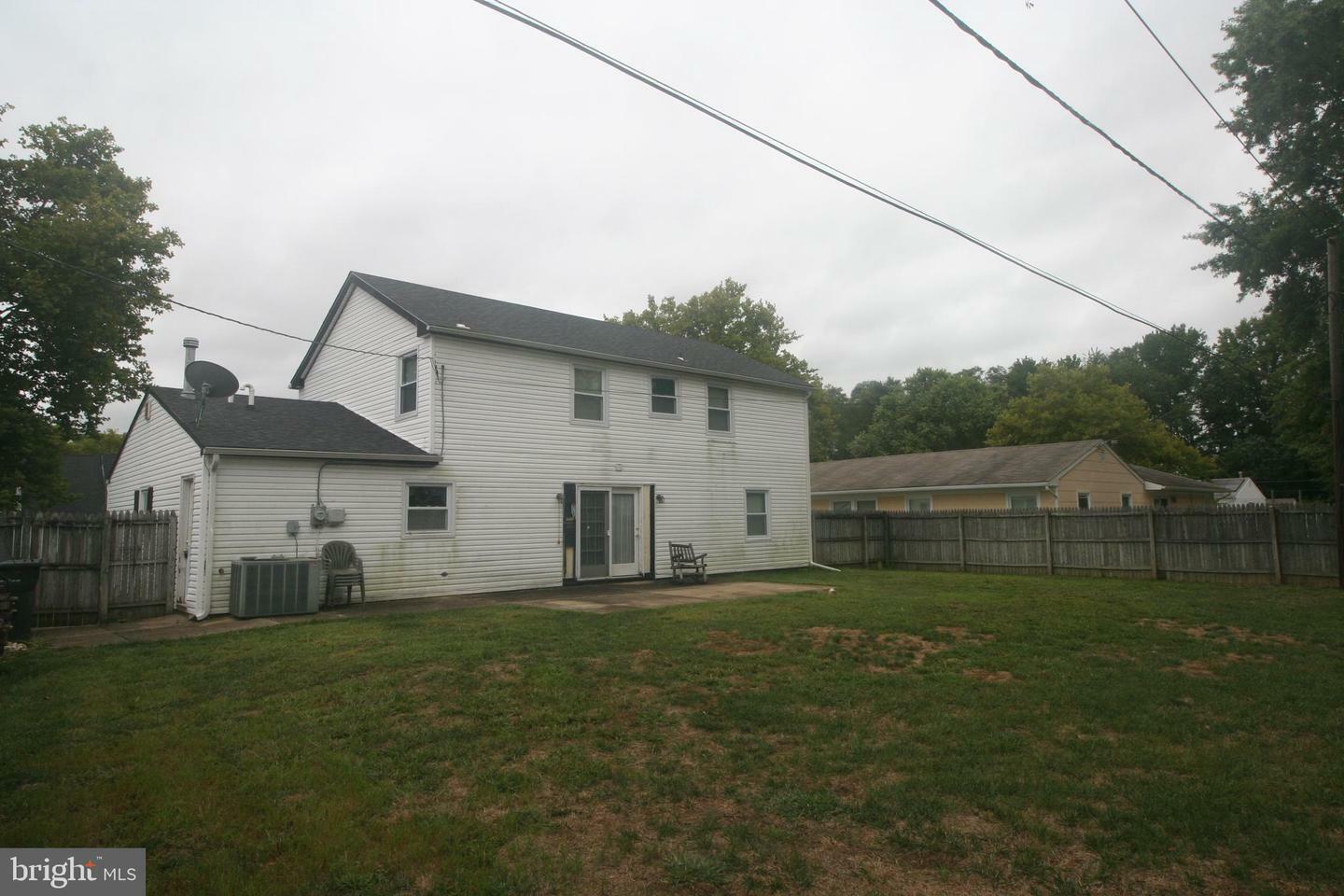 Property Photo:  5 Earnshaw Lane  NJ 08046 