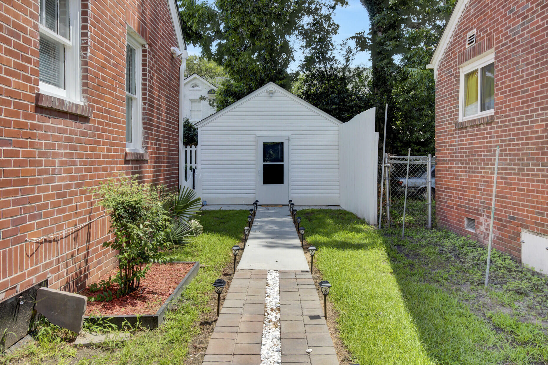 Property Photo:  219 St Margaret Street  SC 29403 