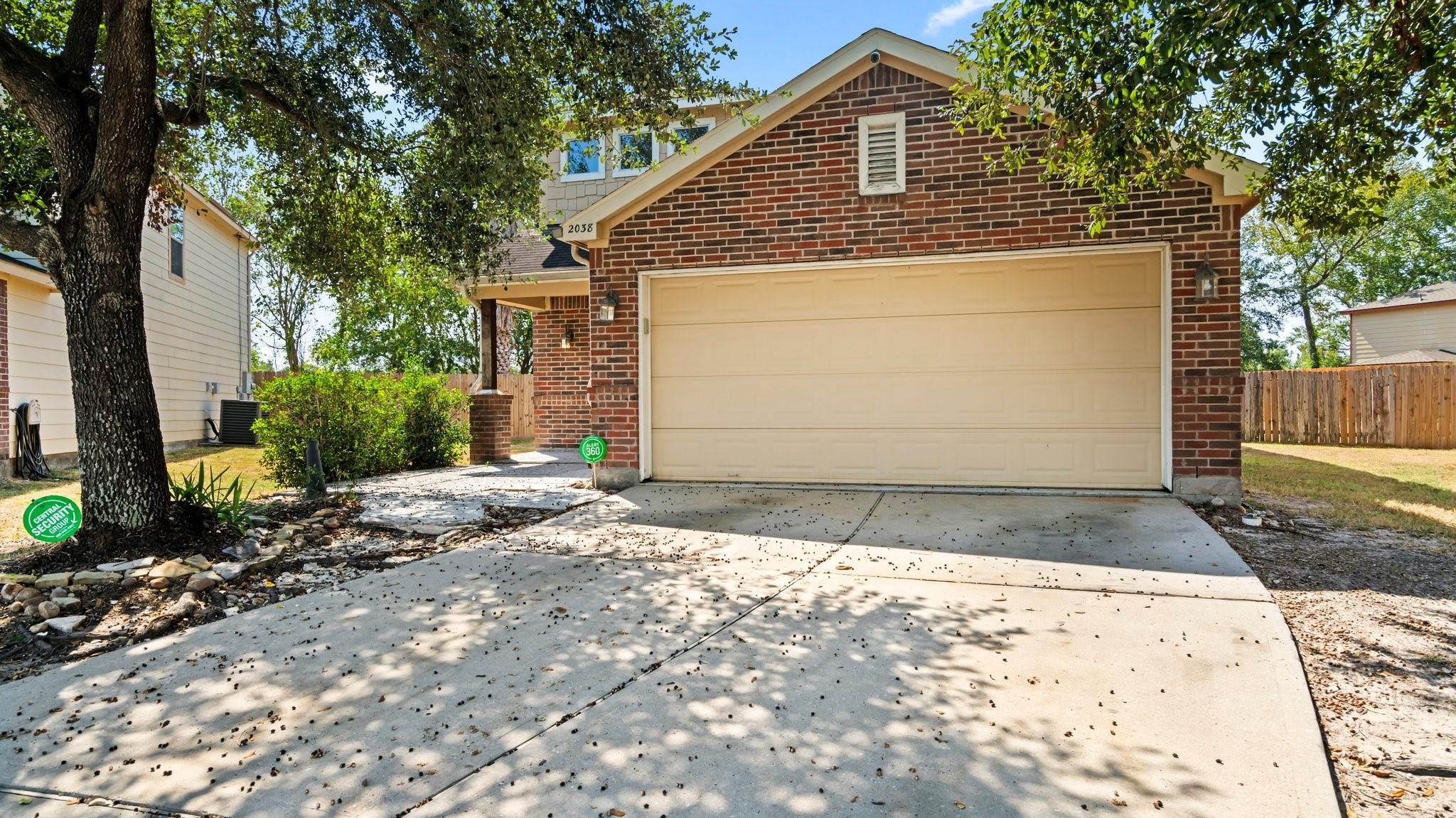 Property Photo: 2038 Adobe Stone Drive TX 77396