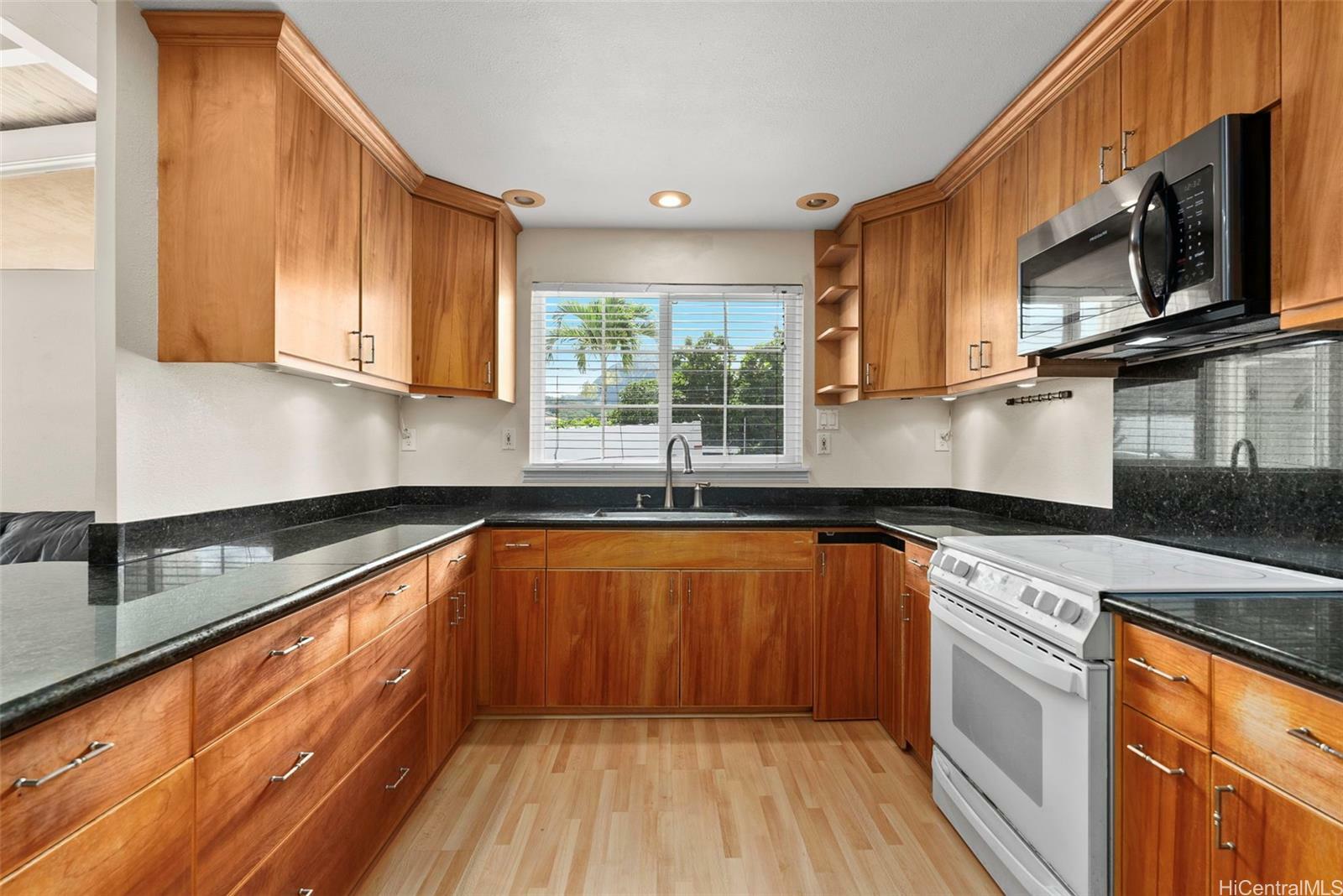 Property Photo:  45-265 Mokulele Place  HI 96744 