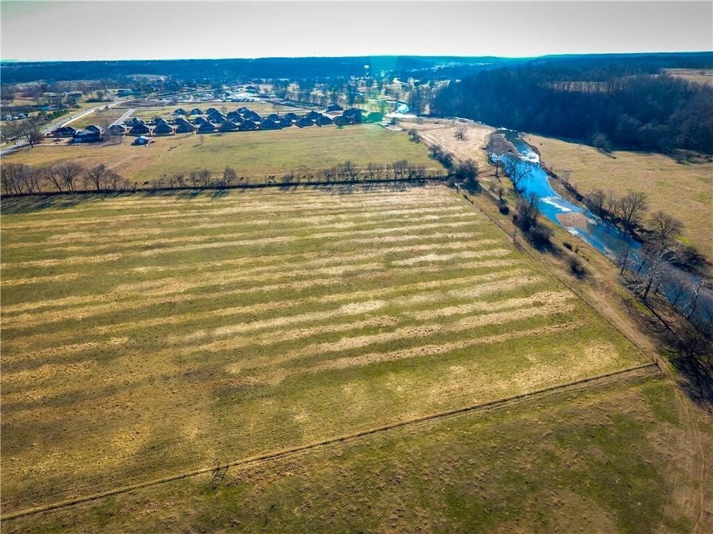 Property Photo:  42.39 Acres +/- Main Street  AR 72718 