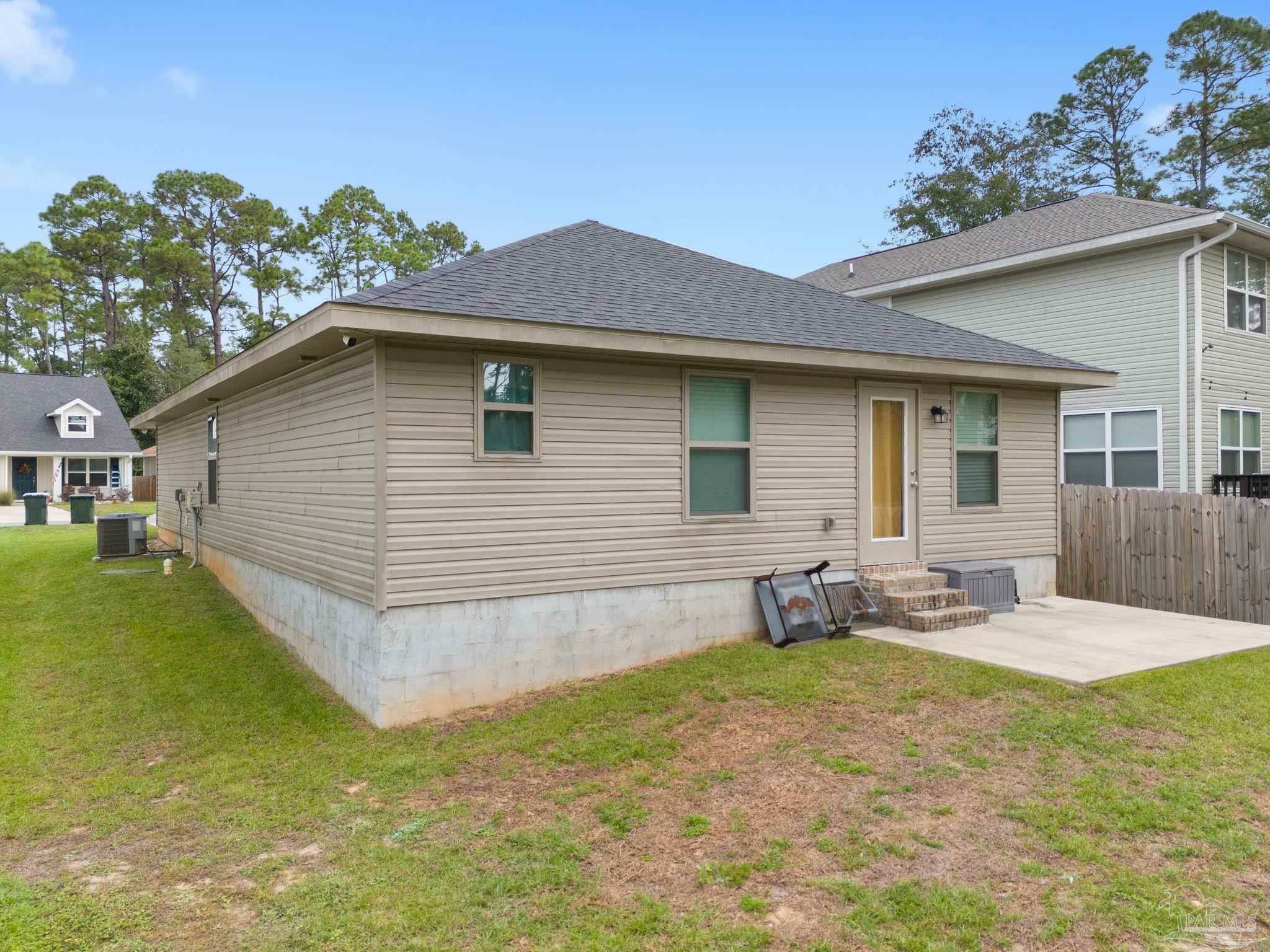 Property Photo:  359 Cardinal Cove Ct  FL 32504 