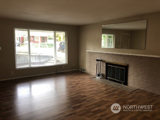 Property Photo:  14504 Meridian Avenue N  WA 98133 