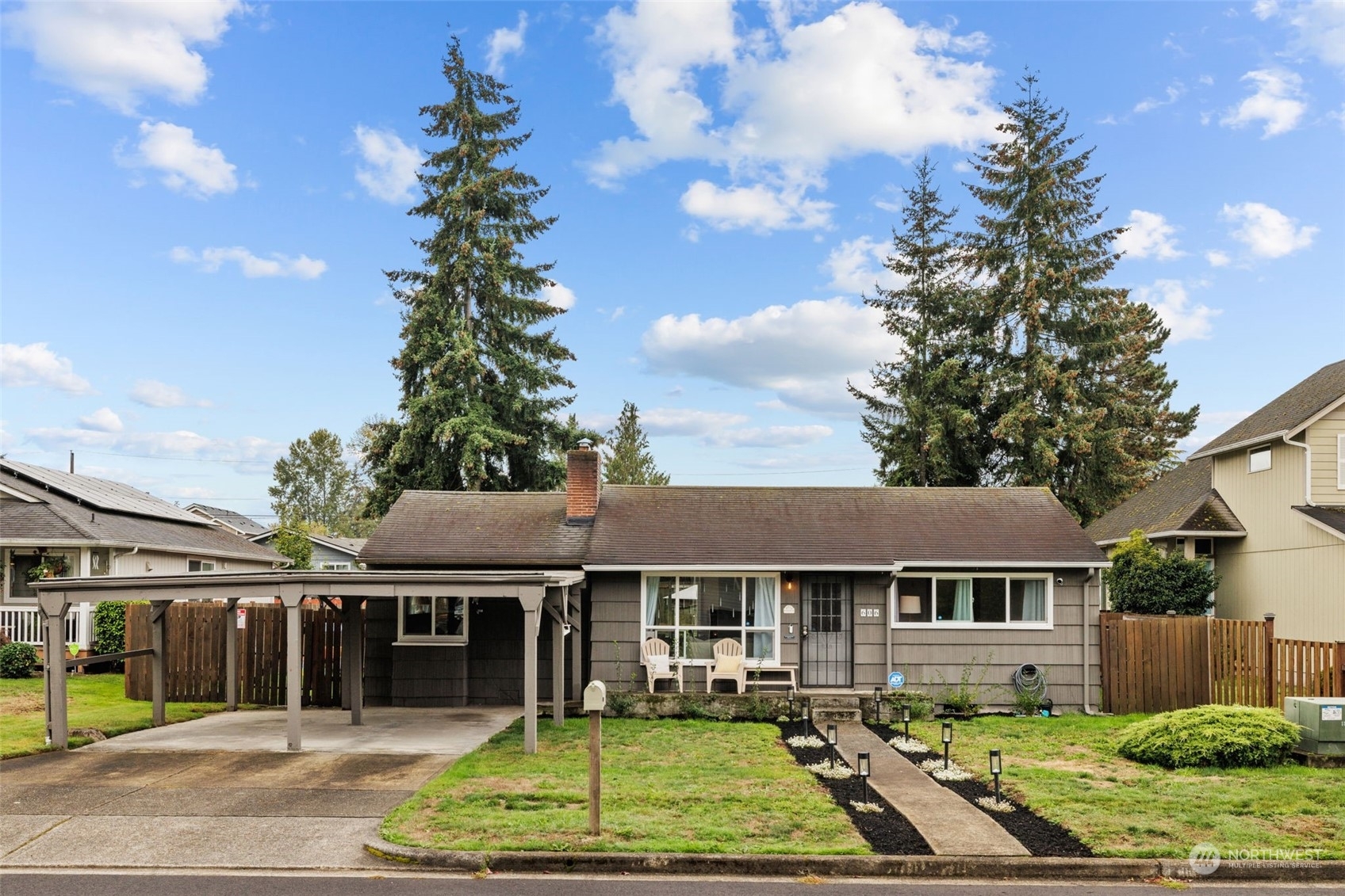 Property Photo:  606 E 68th Street  WA 98404 