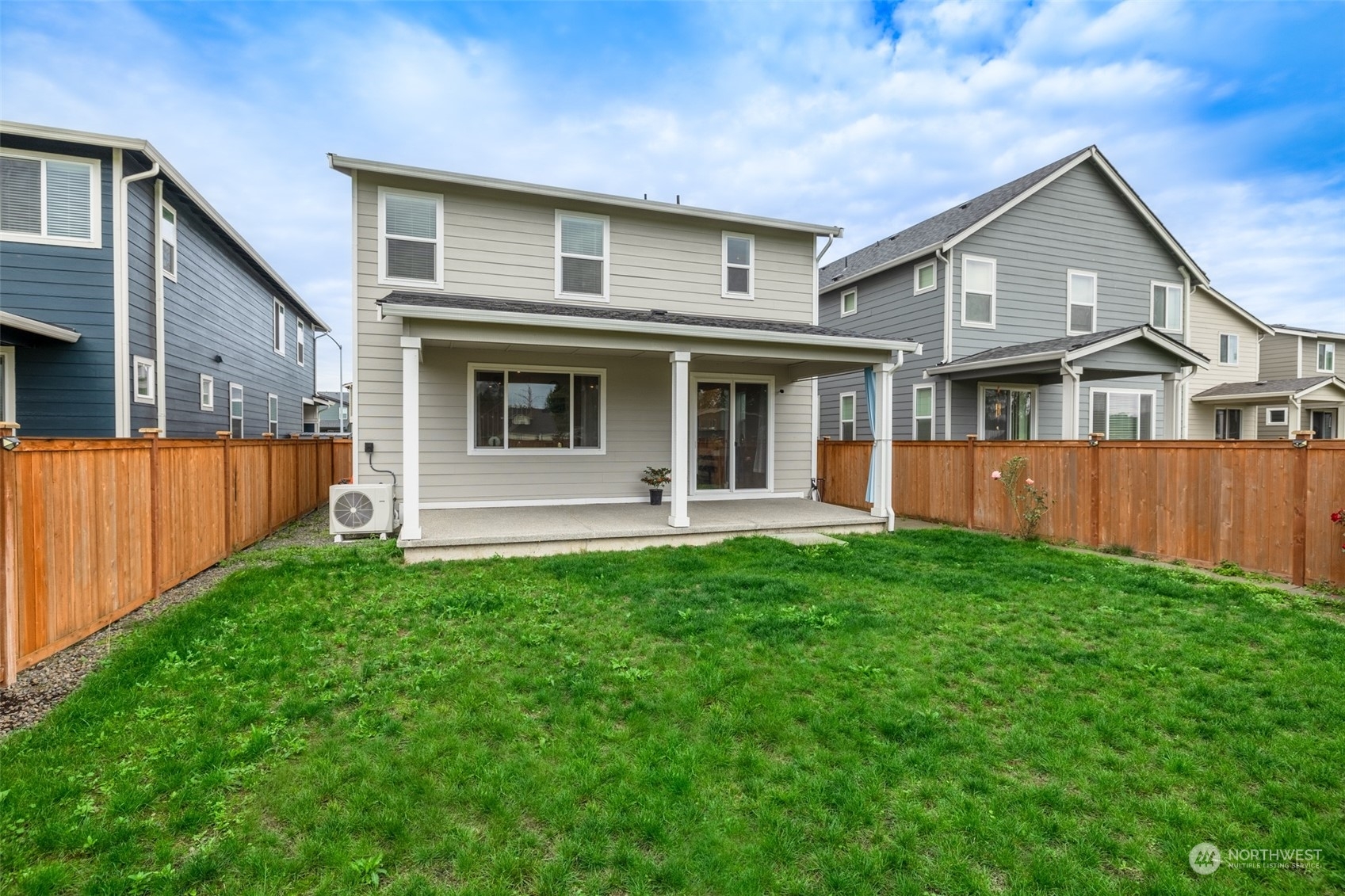 Property Photo:  1513 NW 27th Street  WA 98371 