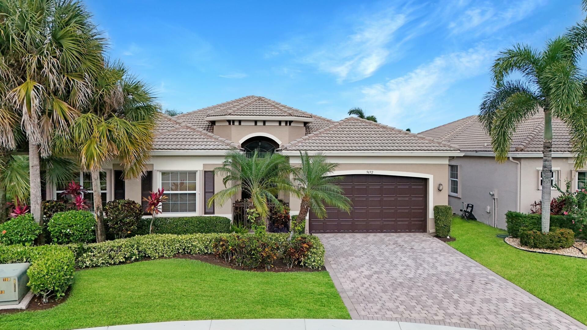 Property Photo: 9692 Dovetree Isle Drive FL 33473