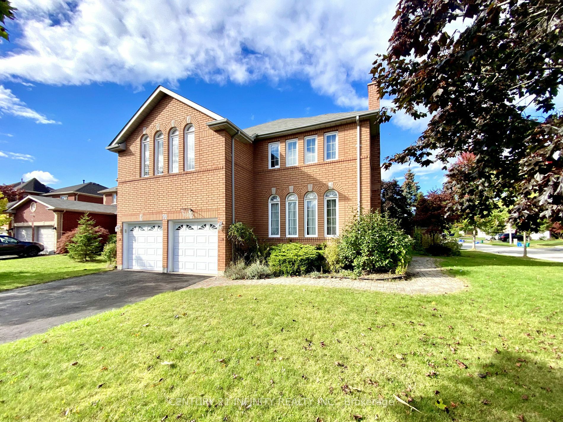 Property Photo:  70 Dewbourne Pl  ON L1R 1X9 