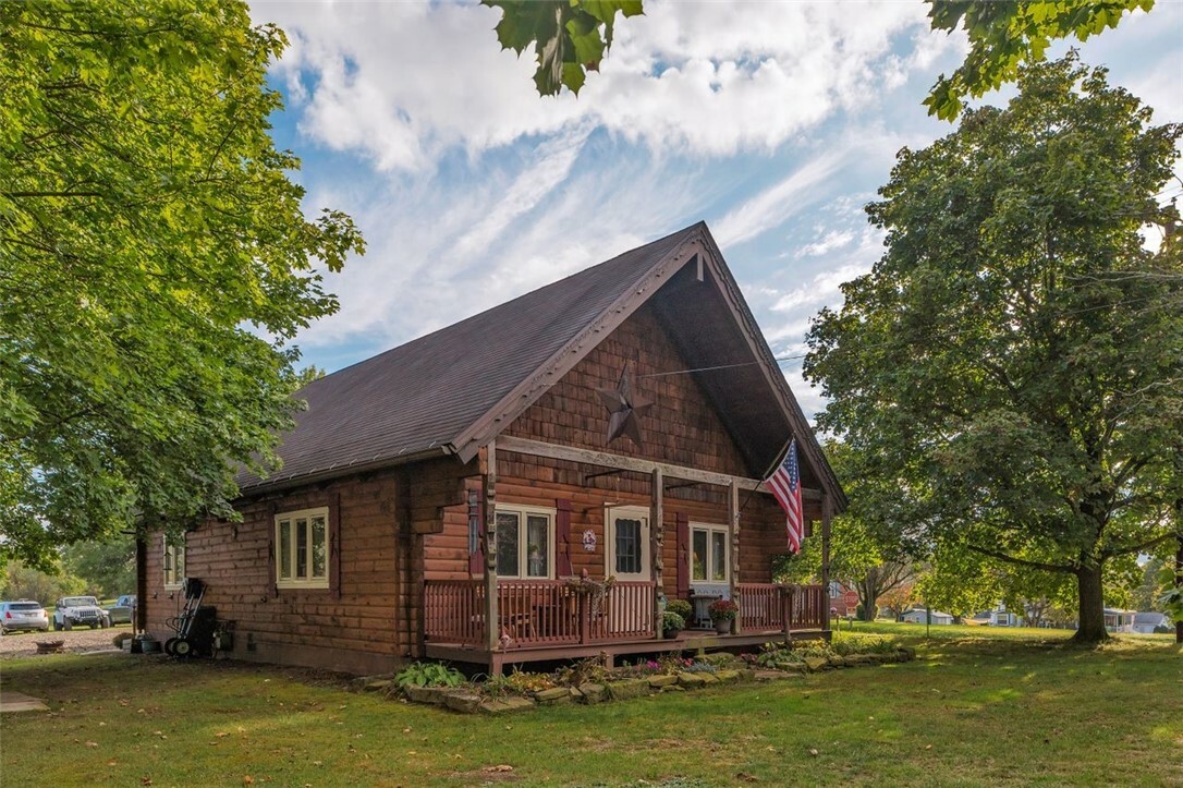 Property Photo:  1270 Old State Rd  PA 15613 