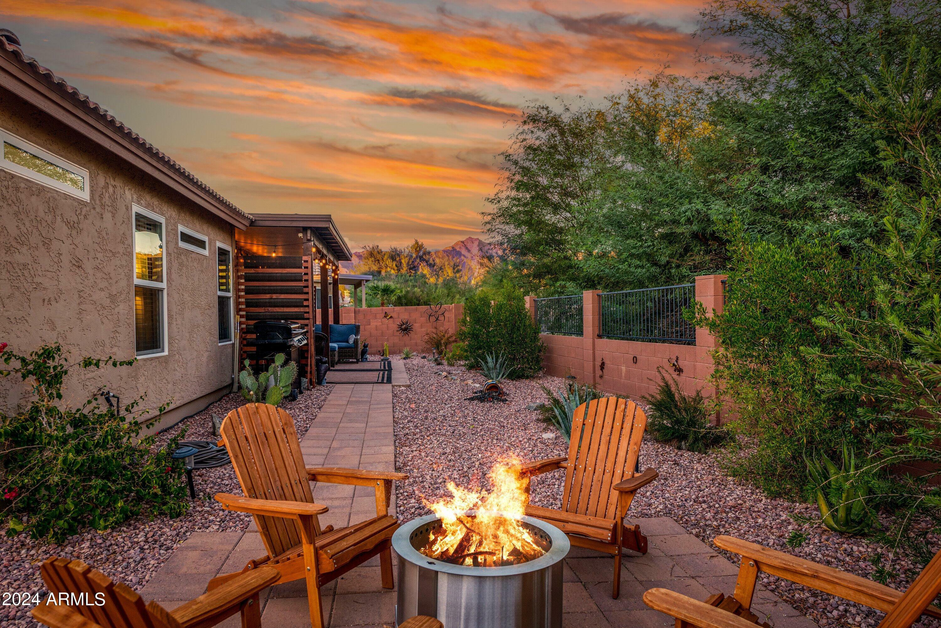 Property Photo:  6939 S Red Hills Road  AZ 85118 