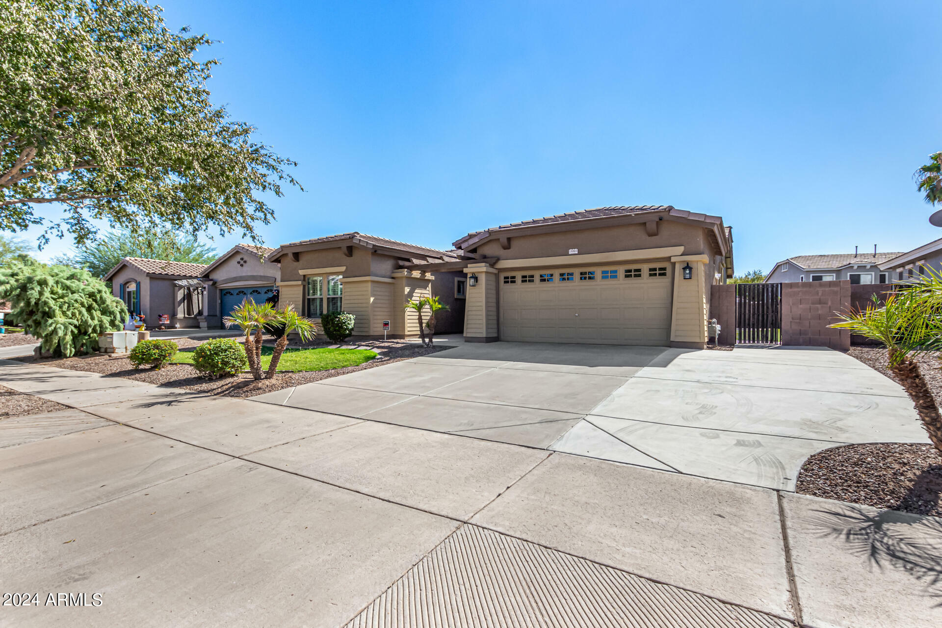 Property Photo:  18861 E Kingbird Drive  AZ 85142 