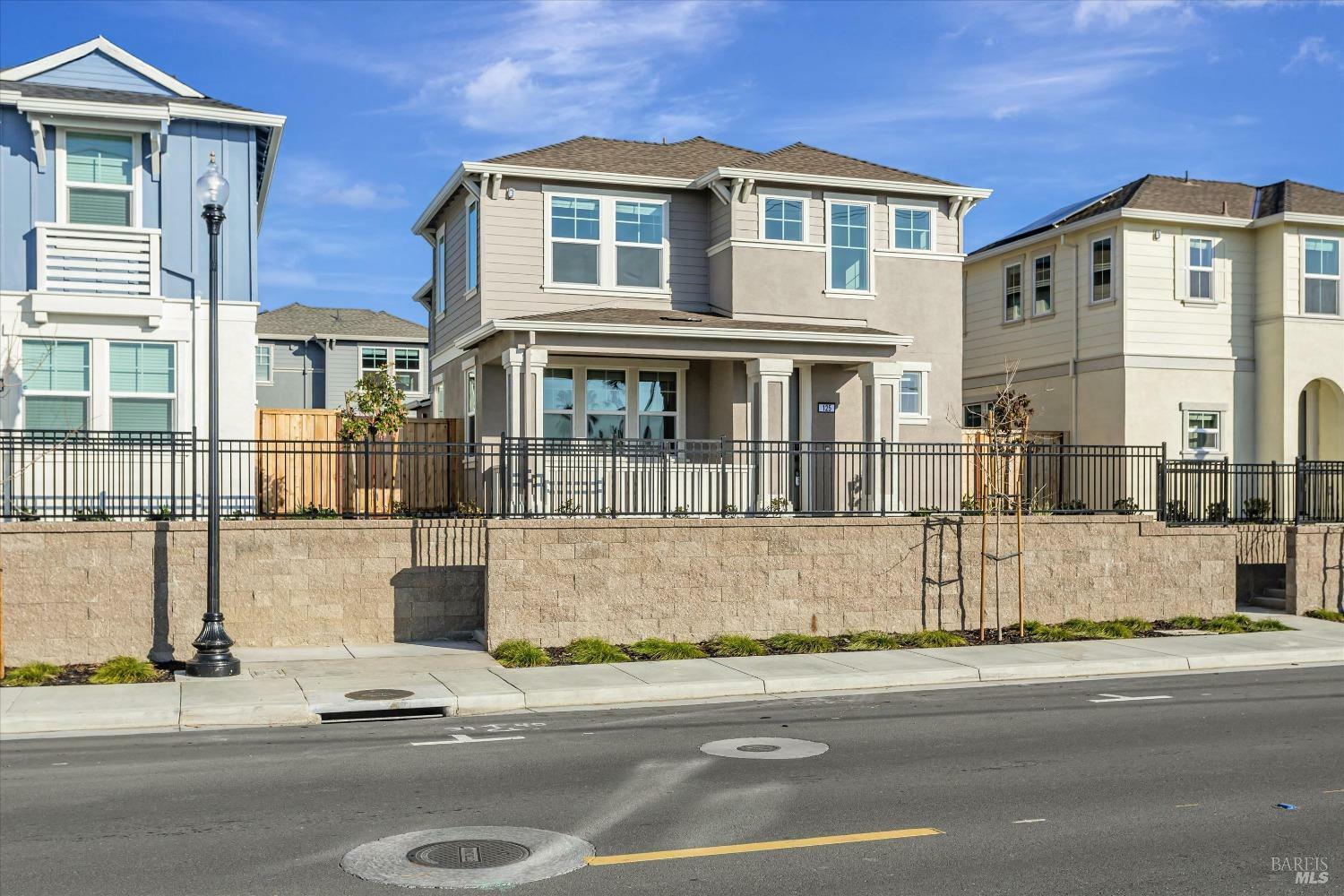 Property Photo:  125 Clownfish Street  CA 94585 