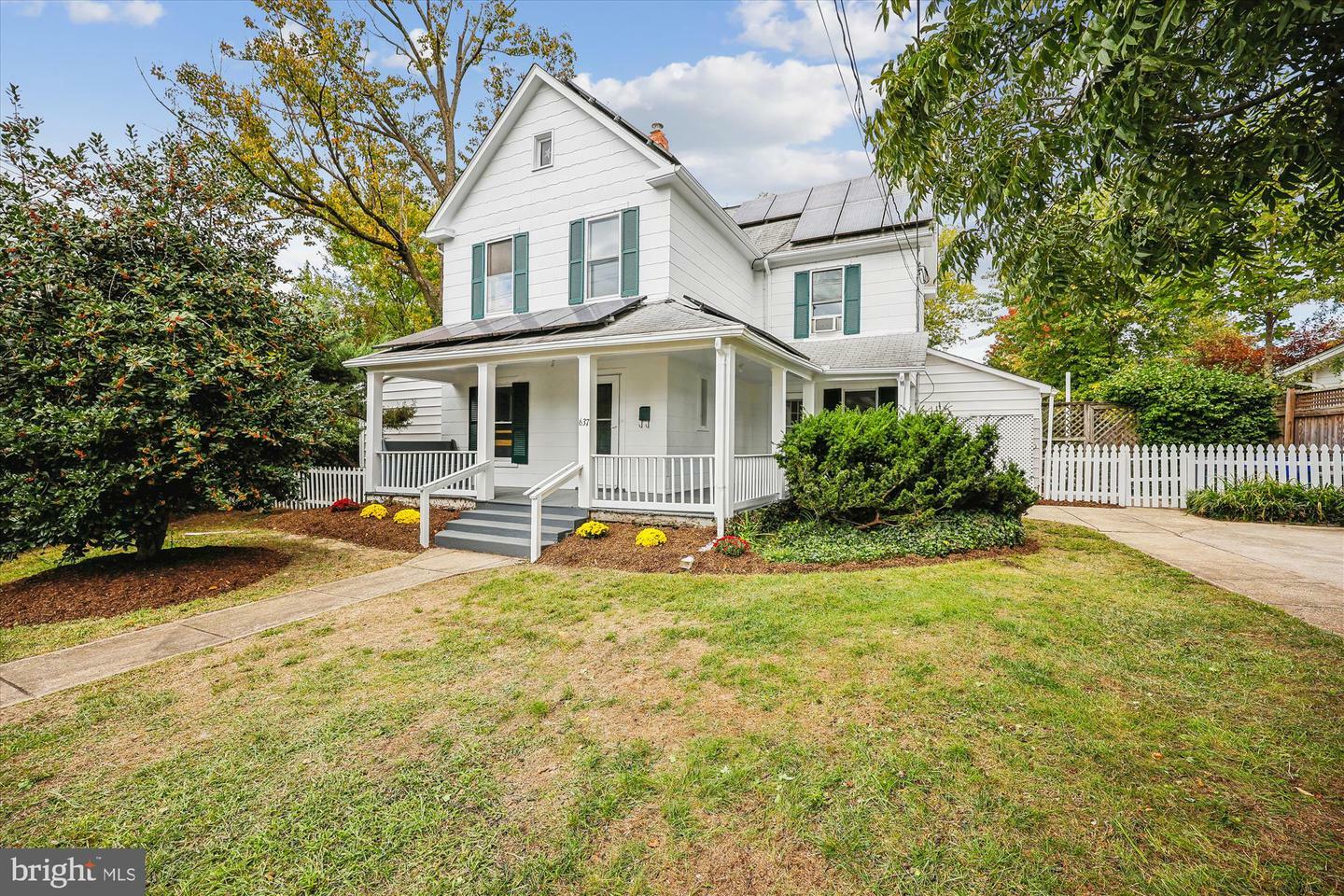 Property Photo:  637 Ritchie Avenue  MD 20910 