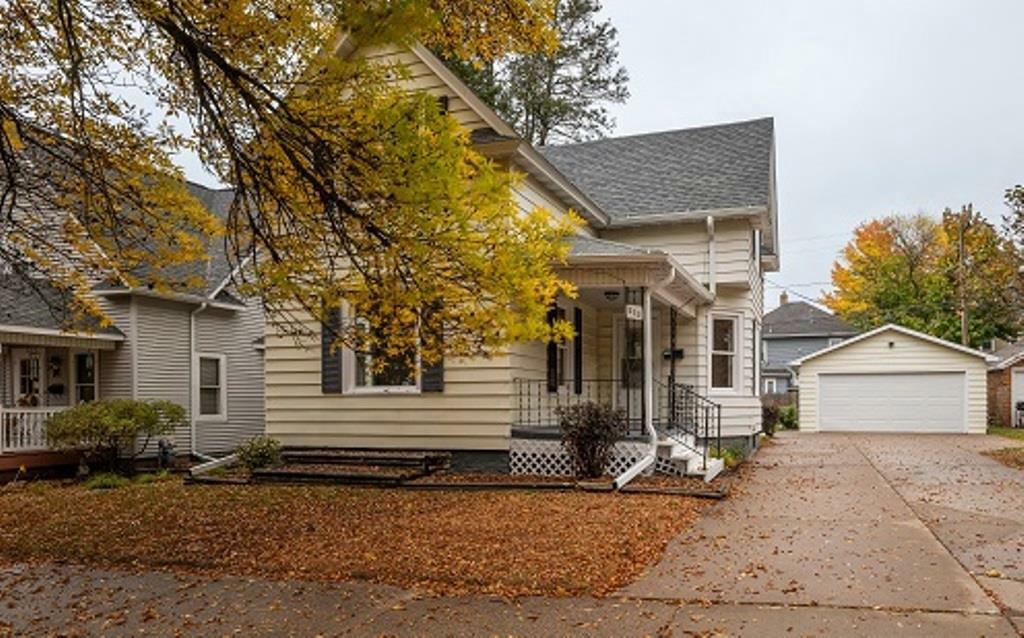 Property Photo:  513 North 4th Avenue  WI 54401 