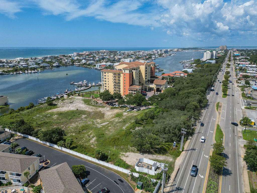 Property Photo:  796 Harbor Boulevard  FL 32541 