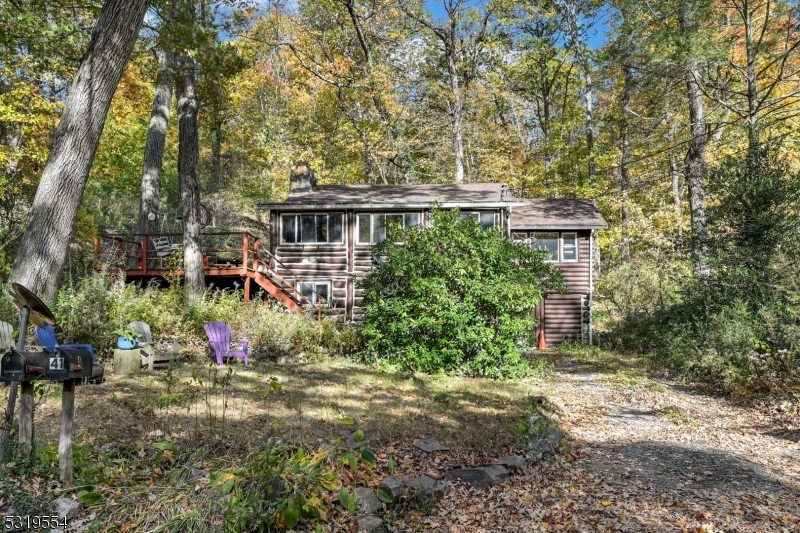 Property Photo:  41 E Park Dr  NJ 07480 