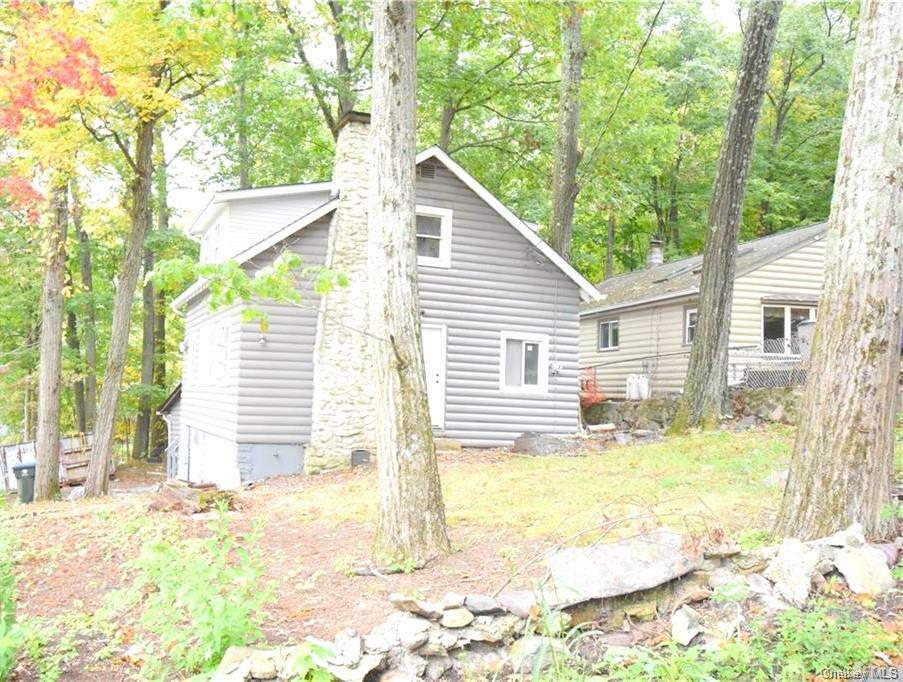 Property Photo:  7 Wildwood Drive  NY 10925 