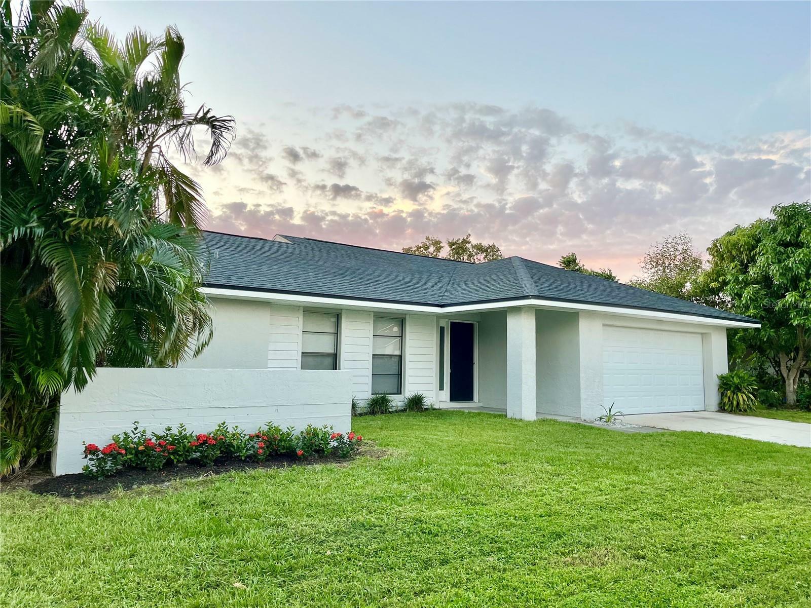 Property Photo:  11332 Porto Court  FL 32837 