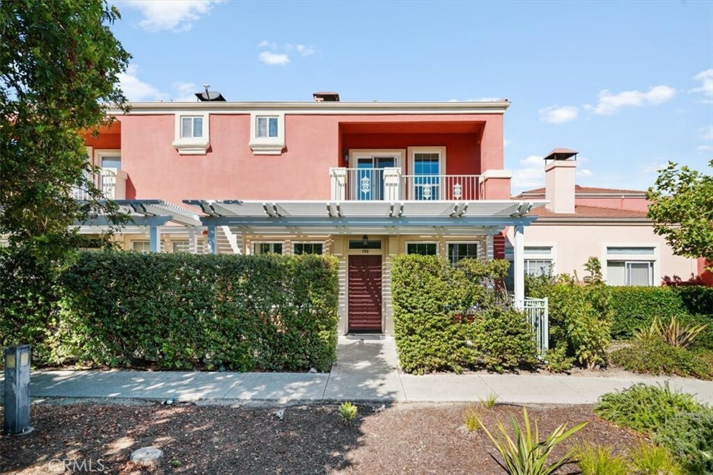 Property Photo:  765 Mutsuhito Avenue  CA 93401 