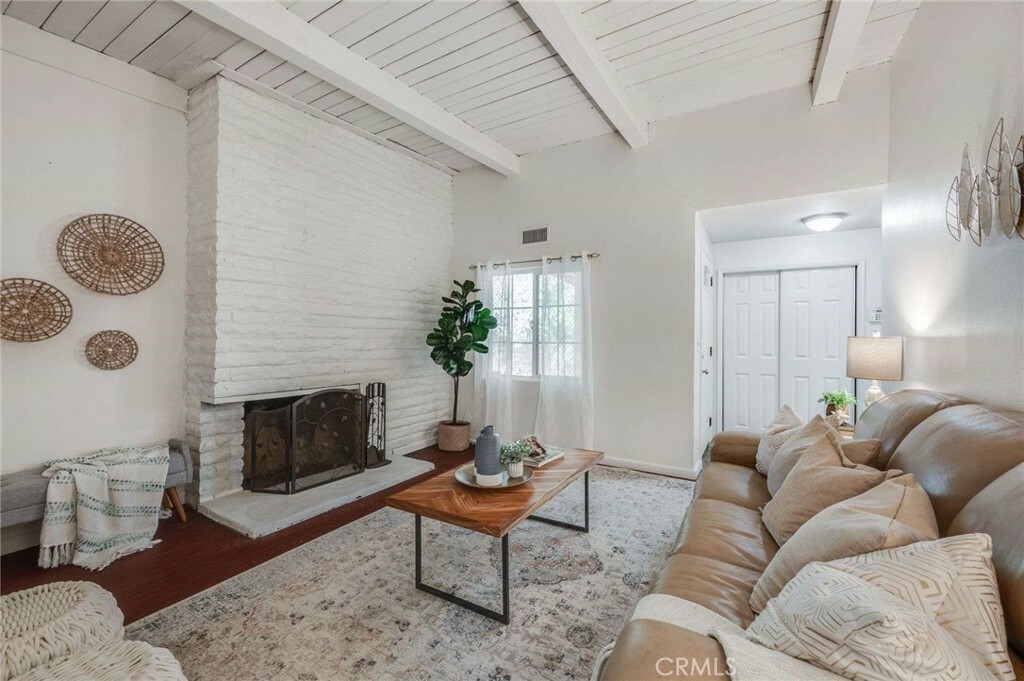 Property Photo: 1116 W 11th Street CA 92411