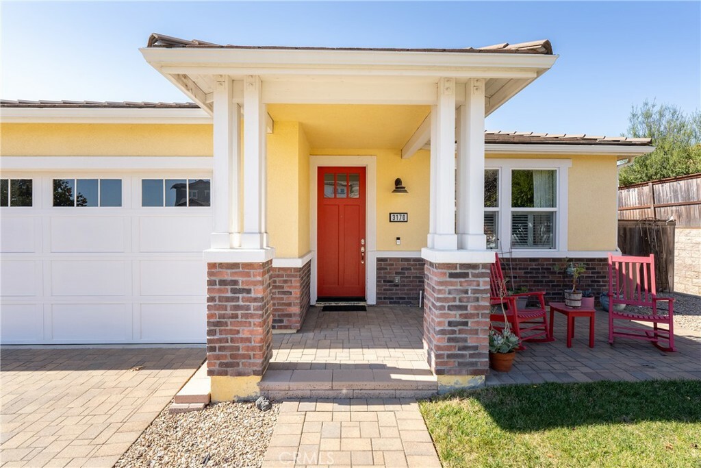 Property Photo:  3170 Cherry Ln  CA 93401 