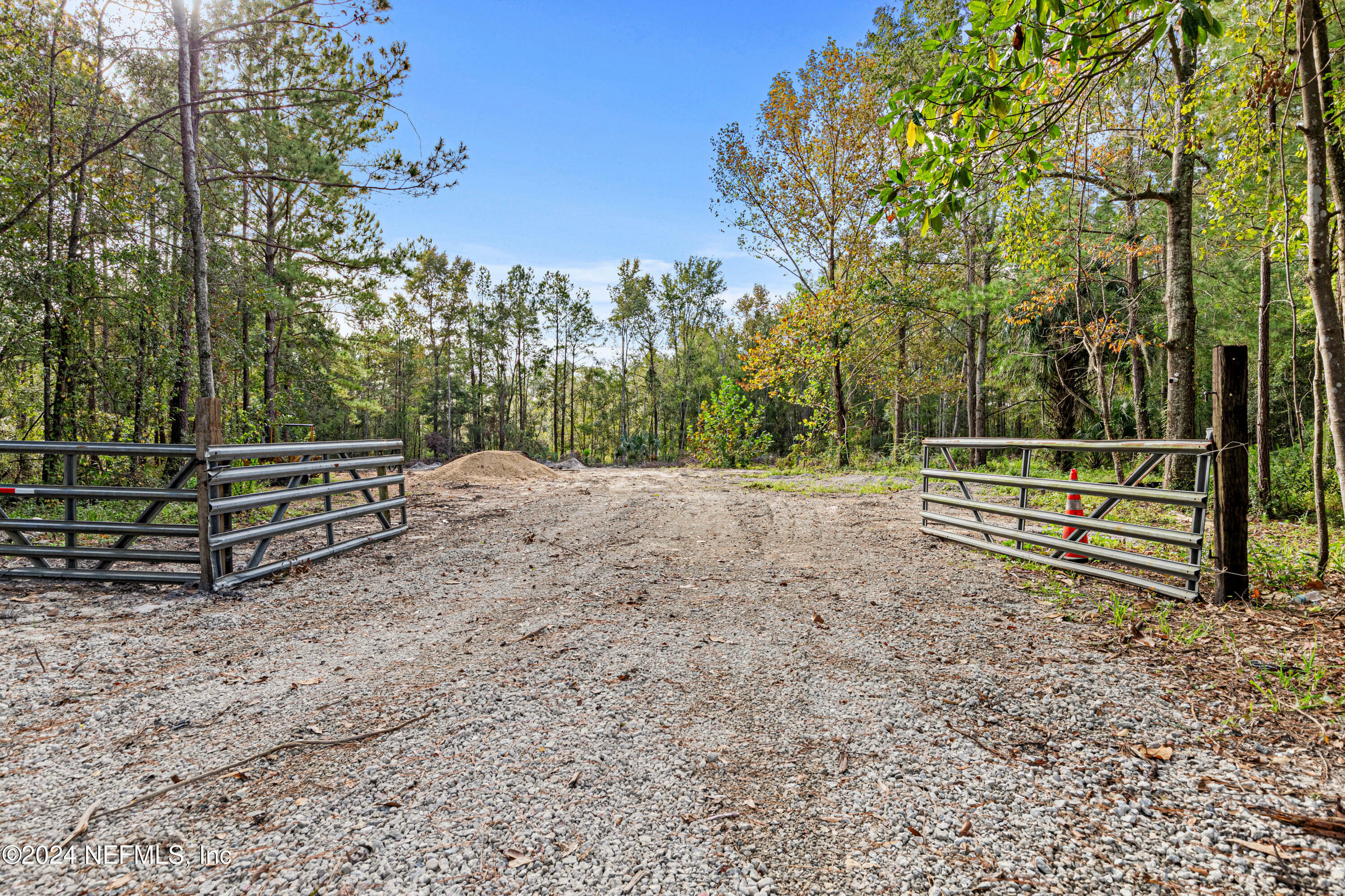 Property Photo:  6740 Sycamore Street  FL 32219 