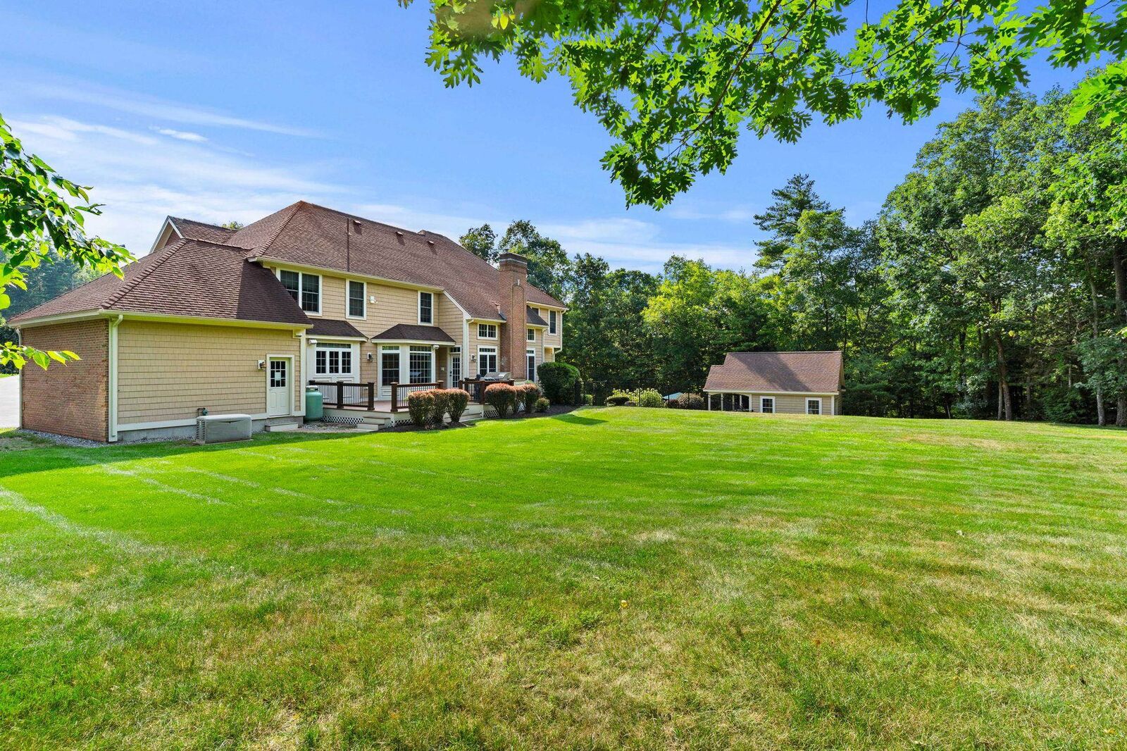 Property Photo: 123 Long Hill Road NH 03049