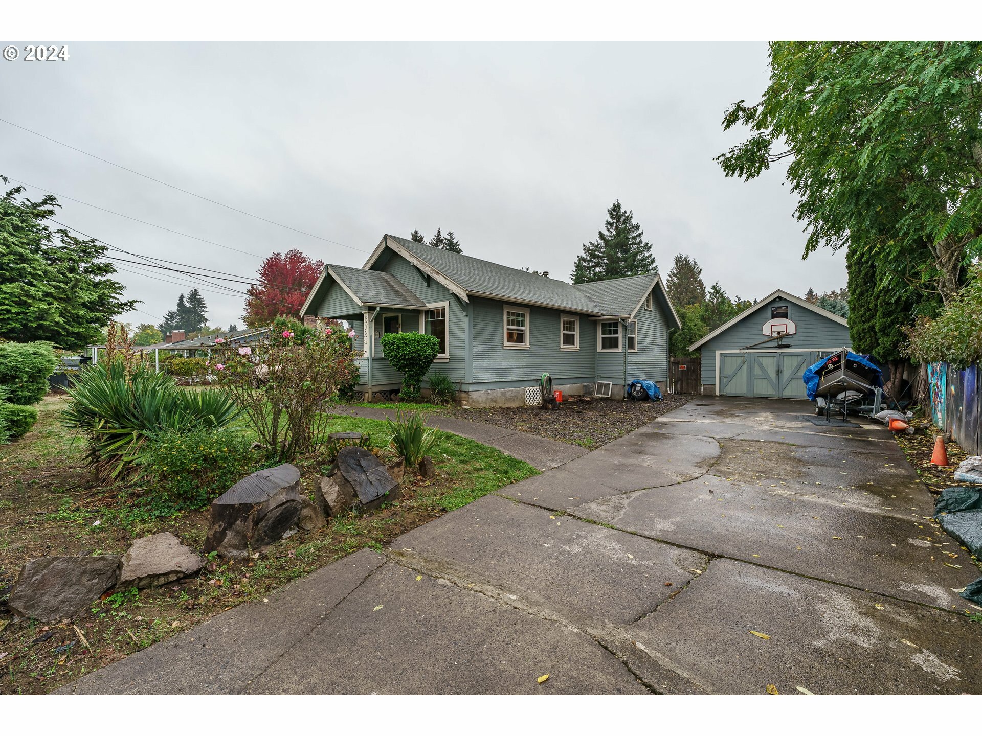 3724 SE Wake St  Milwaukie OR 97222 photo