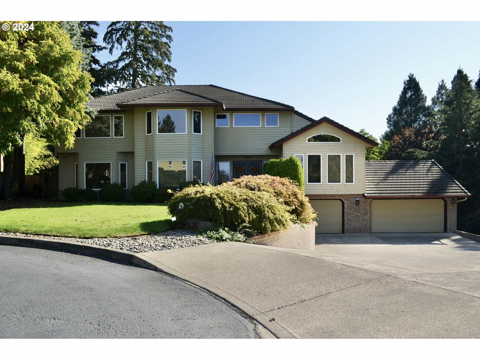 Property Photo:  1519 NW 79th Cir  WA 98665 