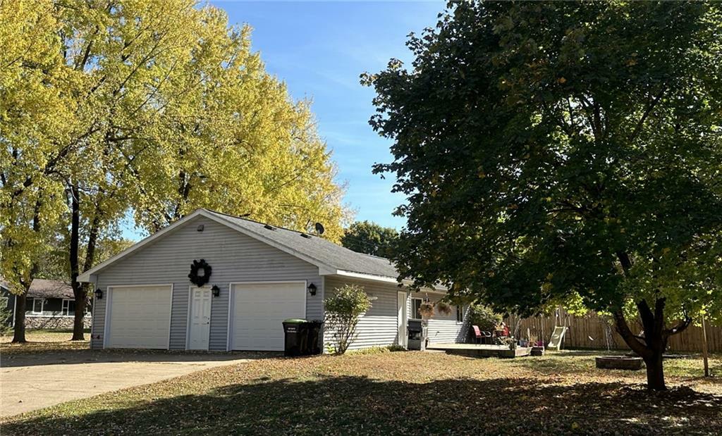 Property Photo:  105 14th Street SE  WI 54751 