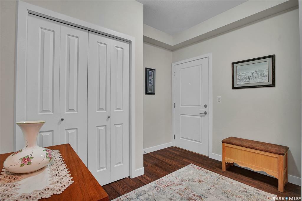 Property Photo:  1025 Moss Avenue 210  SK S7H 4C7 