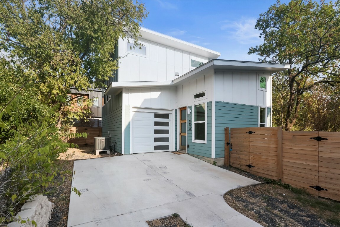 Property Photo:  1609 Greenwood Avenue B  TX 78721 