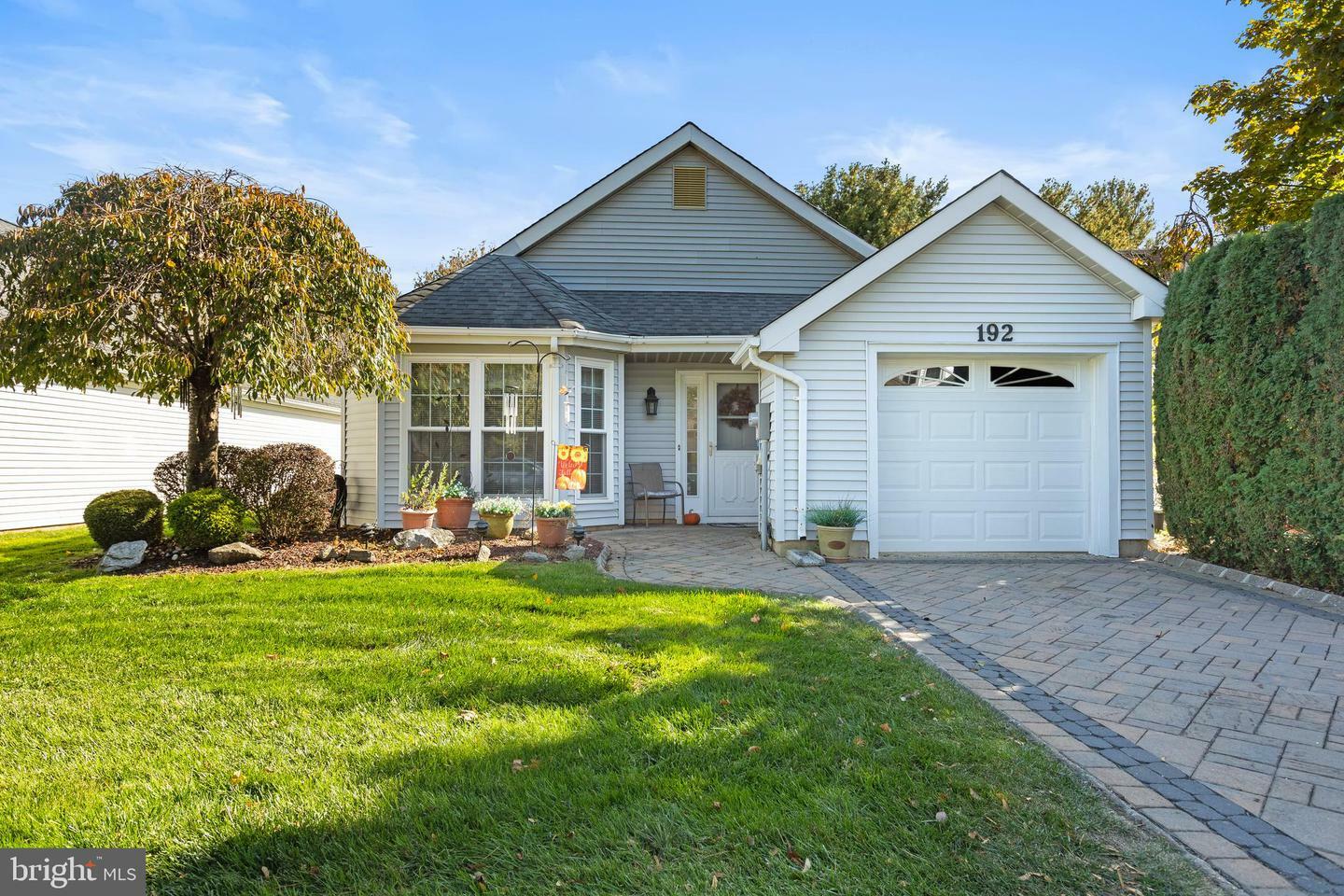 Property Photo:  192 Peach Tree Place  NJ 07728 