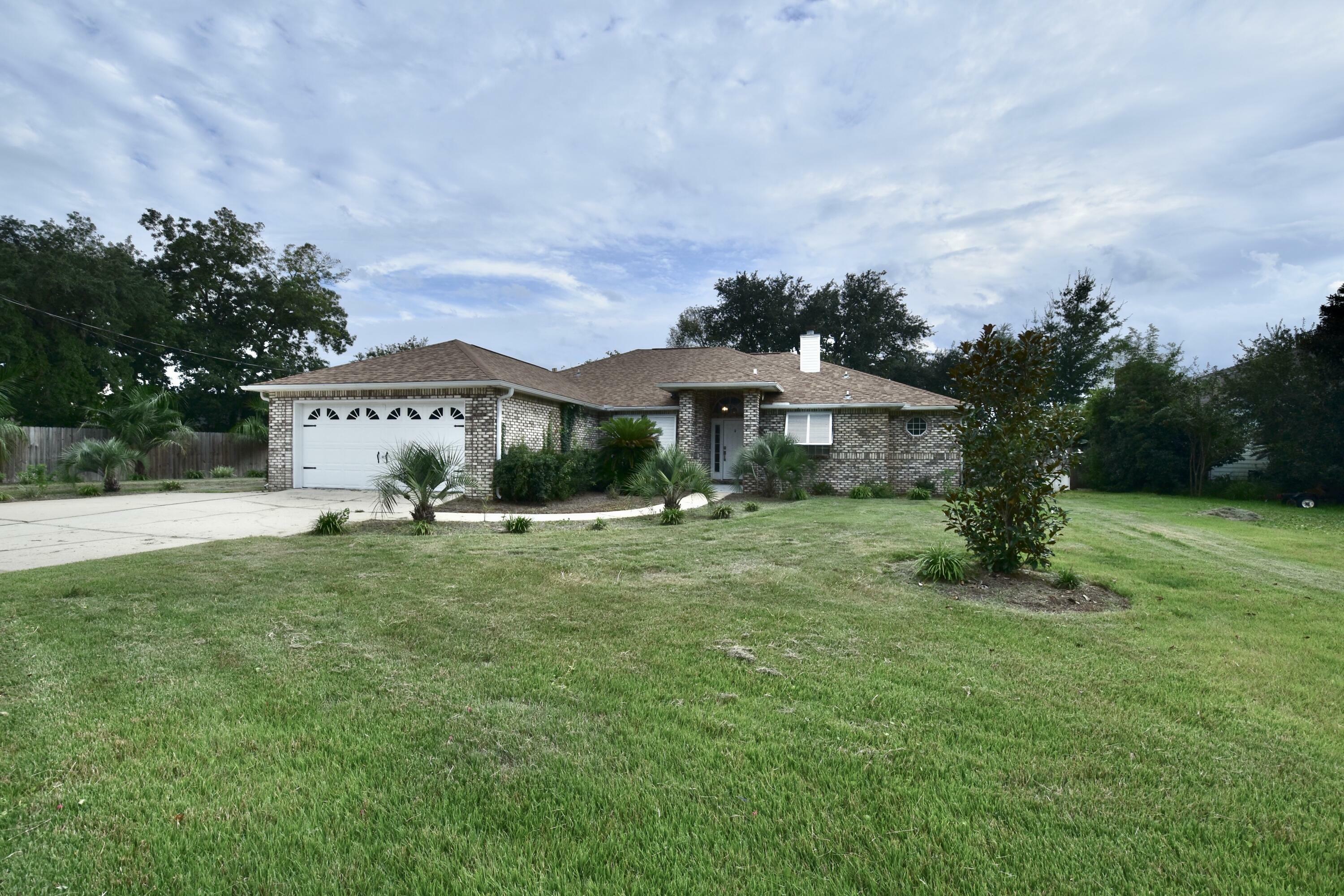 Property Photo:  21 Meigs Drive  FL 32579 