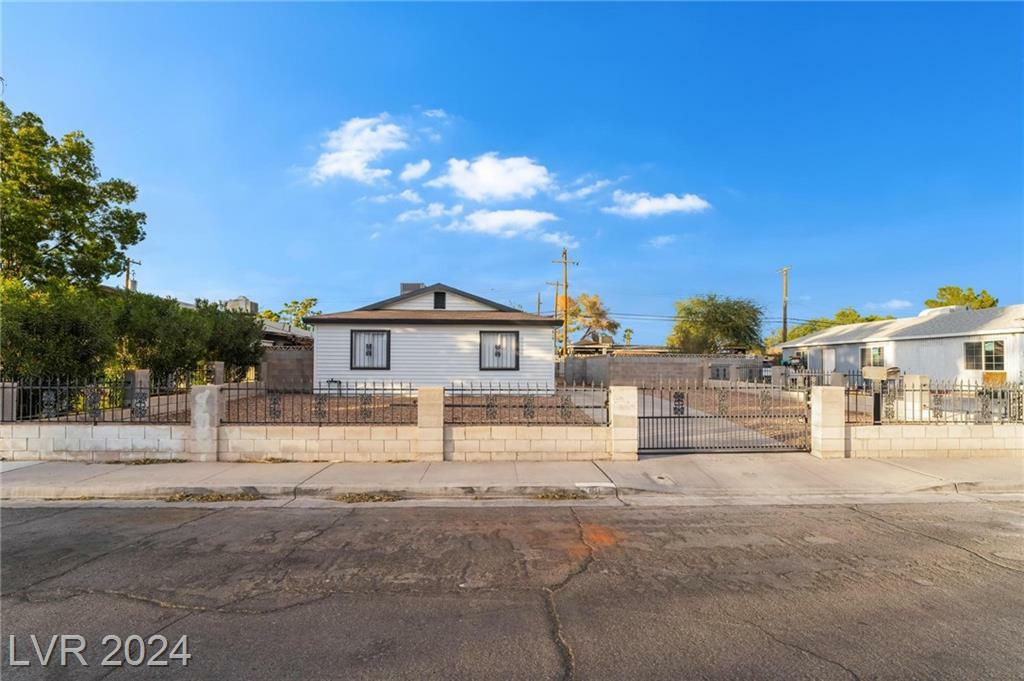 3814 Haddock Avenue  Las Vegas NV 89115 photo