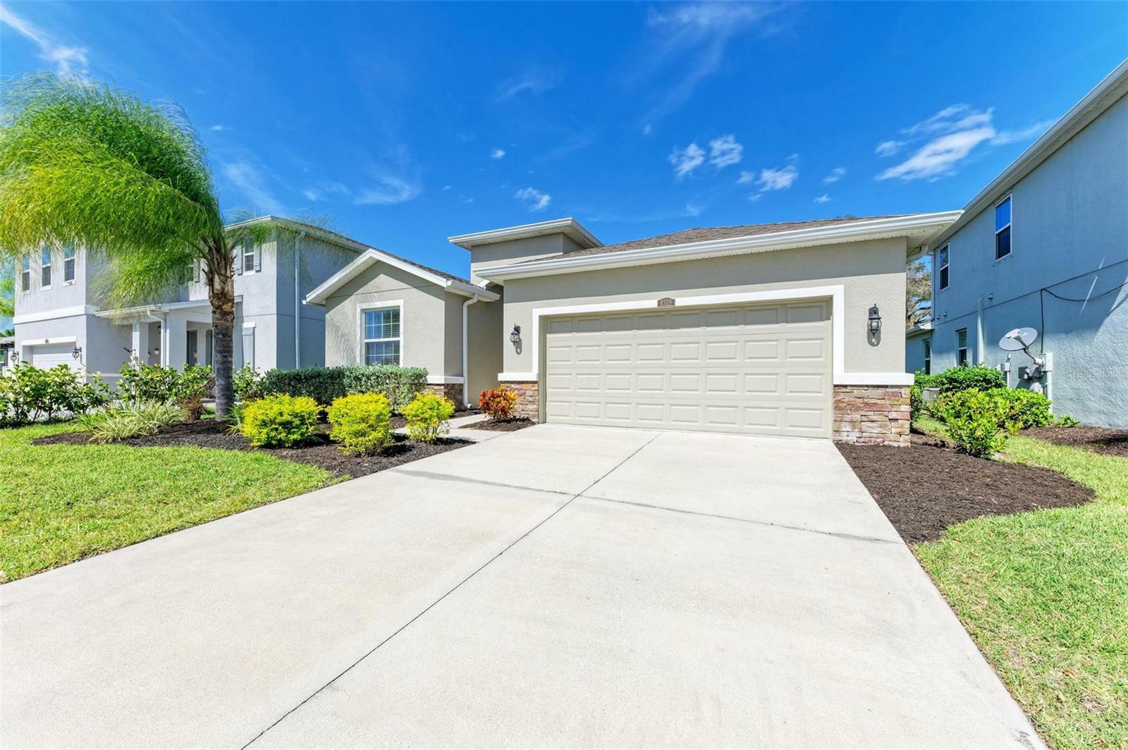 Property Photo:  4519 Bent Tree Boulevard  FL 34241 