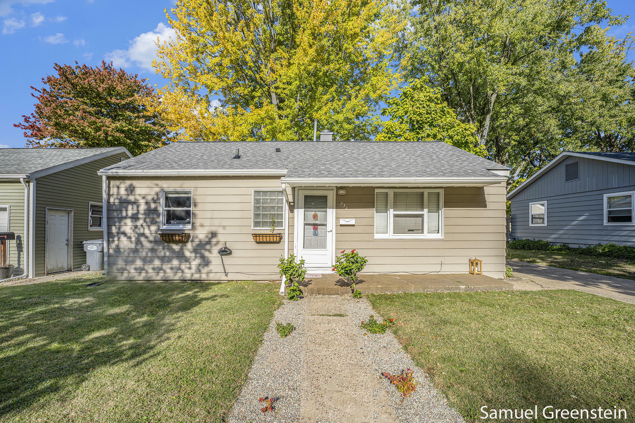 Property Photo:  734 Hiways Avenue  MI 49090 