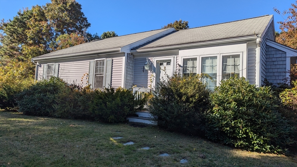 42 N Ockway Rd  Falmouth MA 02536 photo