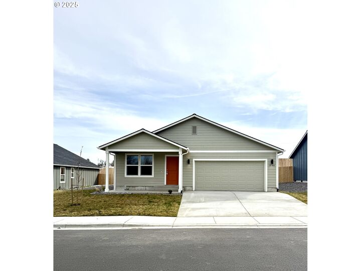 1253 SE 9th St  Hermiston OR 97838 photo